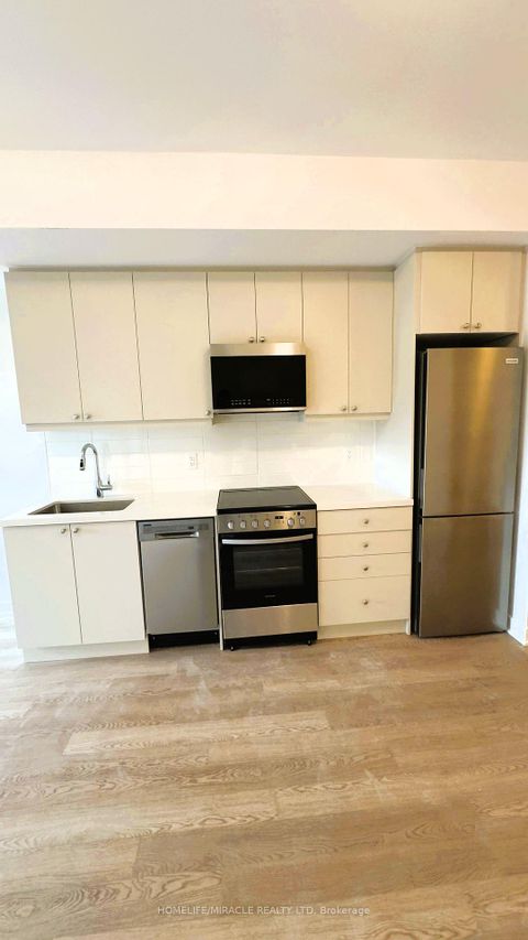 Photo 8 at 404 - 55 Clarington Boulevard, Bowmanville, Clarington