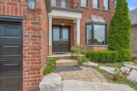 Photo 4 at 896 Booth Avenue, Alcona, Innisfil