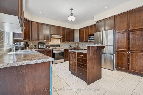 Photo 10 at 896 Booth Avenue, Alcona, Innisfil