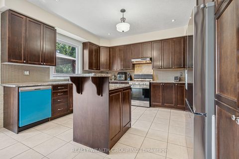 Photo 11 at 896 Booth Avenue, Alcona, Innisfil