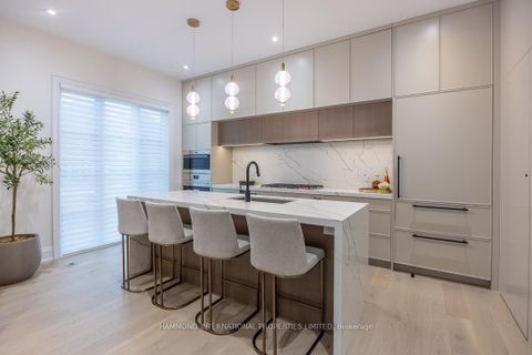 Photo 16 at 372 Briar Hill Avenue, Lawrence Park South, Toronto