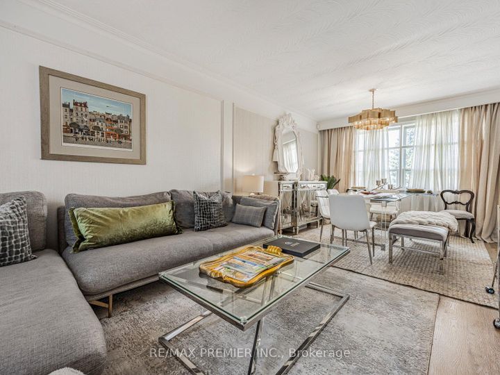 Photo 1 at 1368 Tansley Drive, WO West, Oakville