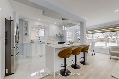 Photo 14 at 7 Stoney Creek Drive, West Hill, Toronto