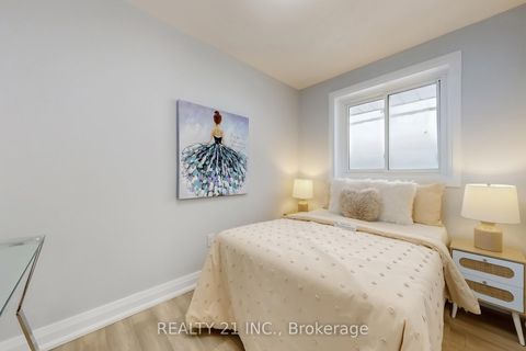 Photo 24 at 7 Stoney Creek Drive, West Hill, Toronto