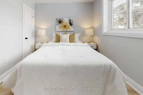 Photo 28 at 7 Stoney Creek Drive, West Hill, Toronto