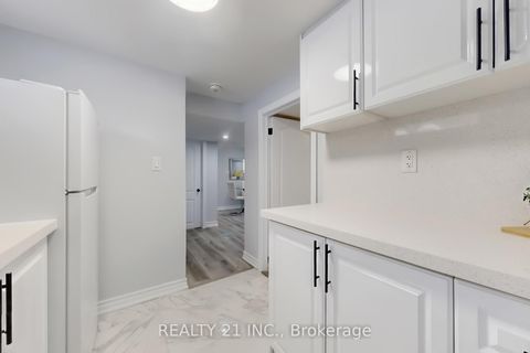 Photo 37 at 7 Stoney Creek Drive, West Hill, Toronto