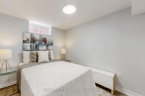 Photo 41 at 7 Stoney Creek Drive, West Hill, Toronto