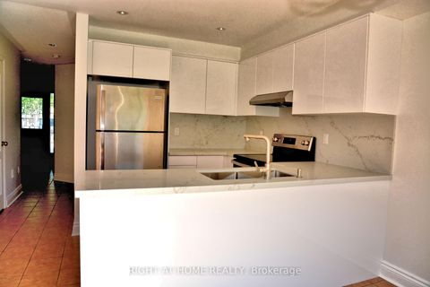 Photo 11 at 242 Flagstone Way, Woodland Hill, Newmarket