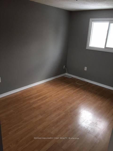 Photo 6 at 61 Corbett Drive, Grove East, Barrie