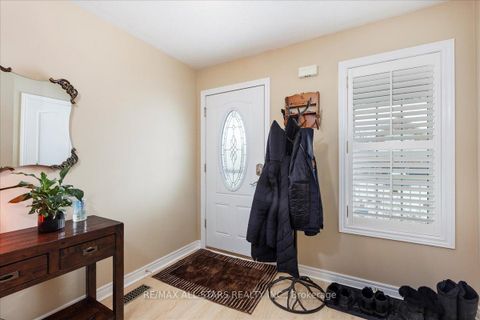 Photo 8 at 56 Ian Drive, Keswick South, Georgina