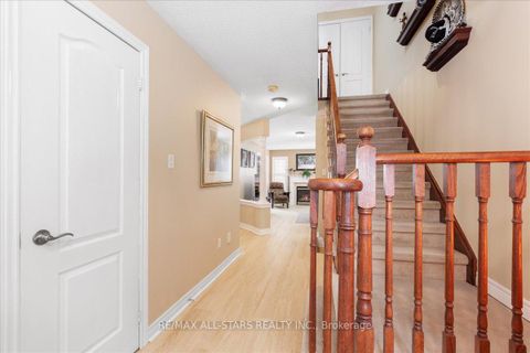 Photo 9 at 56 Ian Drive, Keswick South, Georgina