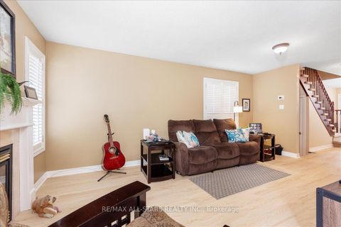 Photo 12 at 56 Ian Drive, Keswick South, Georgina