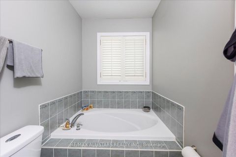 Photo 24 at 56 Ian Drive, Keswick South, Georgina