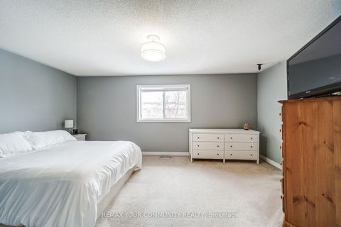 Photo 23 at 93 Amberview Drive, Keswick South, Georgina