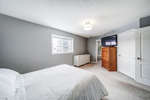 Photo 24 at 93 Amberview Drive, Keswick South, Georgina