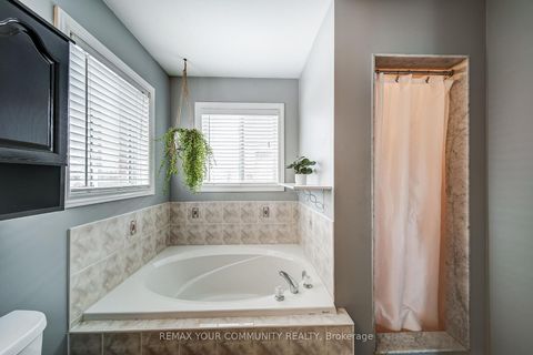 Photo 27 at 93 Amberview Drive, Keswick South, Georgina