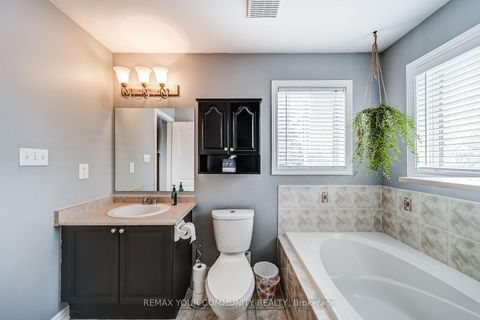 Photo 28 at 93 Amberview Drive, Keswick South, Georgina