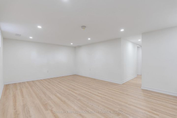 Photo 27 at 38 Vauxhall Drive, Dorset Park, Toronto