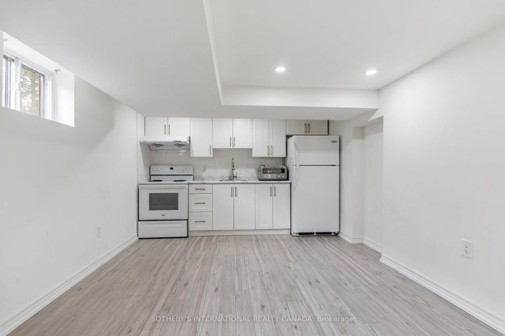 Photo 33 at 38 Vauxhall Drive, Dorset Park, Toronto