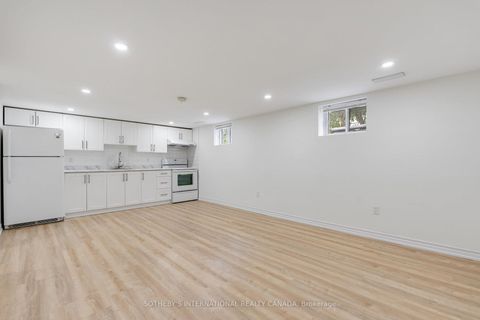 Photo 26 at 38 Vauxhall Drive, Dorset Park, Toronto