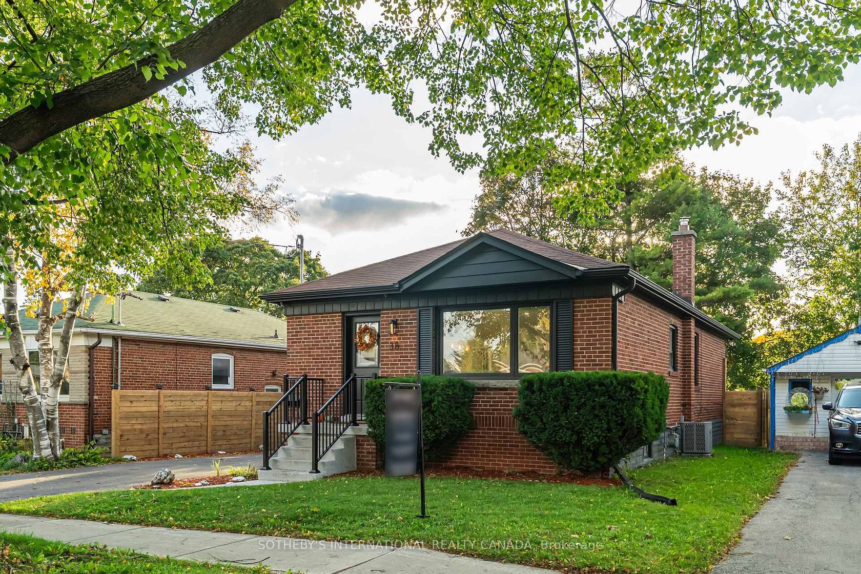 38 Vauxhall Drive, Dorset Park, Toronto 2
