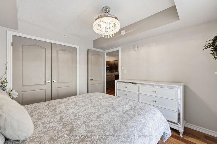 Photo 13 at 114 - 1440 MAIN Street E, DE Dempsey, Milton