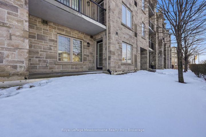 Photo 14 at 114 - 1440 MAIN Street E, DE Dempsey, Milton