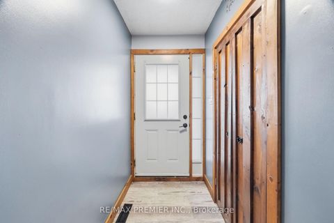 Photo 8 at 3783 Morning Star Drive, Malton, Mississauga