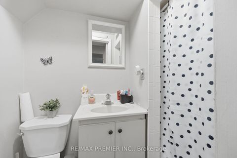 Photo 39 at 3783 Morning Star Drive, Malton, Mississauga