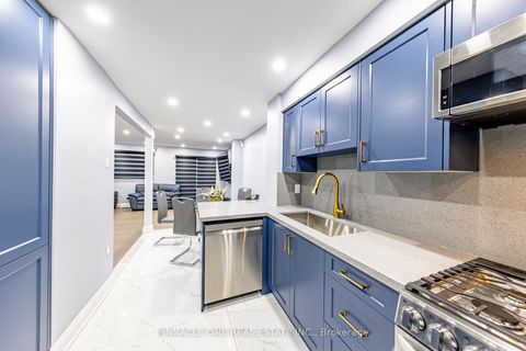 Photo 10 at 6 Mansewood Gardens, West Hill, Toronto