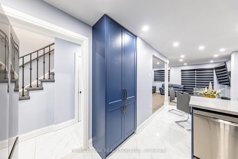 Photo 12 at 6 Mansewood Gardens, West Hill, Toronto