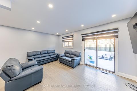 Photo 14 at 6 Mansewood Gardens, West Hill, Toronto