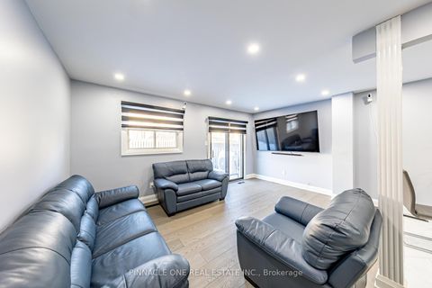 Photo 16 at 6 Mansewood Gardens, West Hill, Toronto