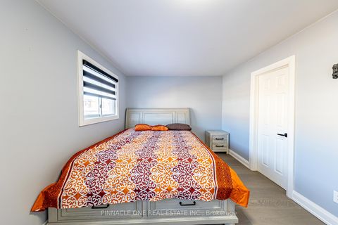 Photo 26 at 6 Mansewood Gardens, West Hill, Toronto