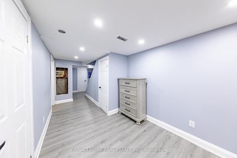 Photo 38 at 6 Mansewood Gardens, West Hill, Toronto