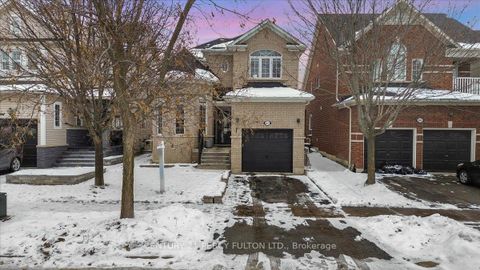 Photo 2 at 67 Kenilworth Crescent, Brooklin, Whitby
