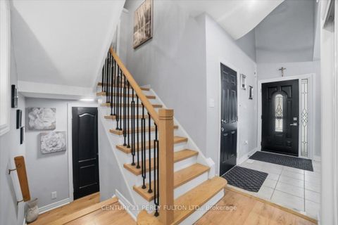 Photo 4 at 67 Kenilworth Crescent, Brooklin, Whitby