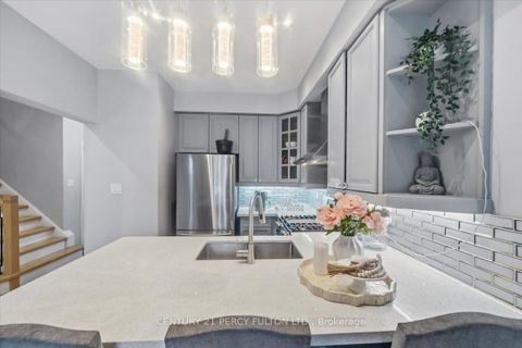 Photo 14 at 67 Kenilworth Crescent, Brooklin, Whitby