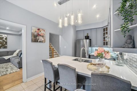 Photo 16 at 67 Kenilworth Crescent, Brooklin, Whitby