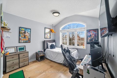 Photo 23 at 67 Kenilworth Crescent, Brooklin, Whitby