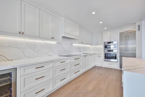 Photo 19 at 1403 - 240 Heath Street W, Forest Hill South, Toronto