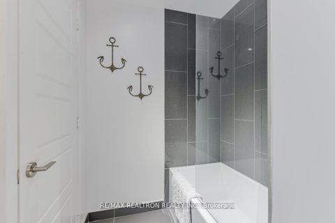 Photo 18 at 34 - 247 Broward Way, Rural Innisfil, Innisfil