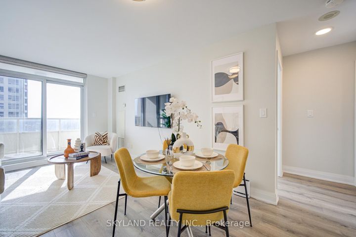 Photo 2 at 1511 - 8 Rean Drive, Bayview Village, Toronto