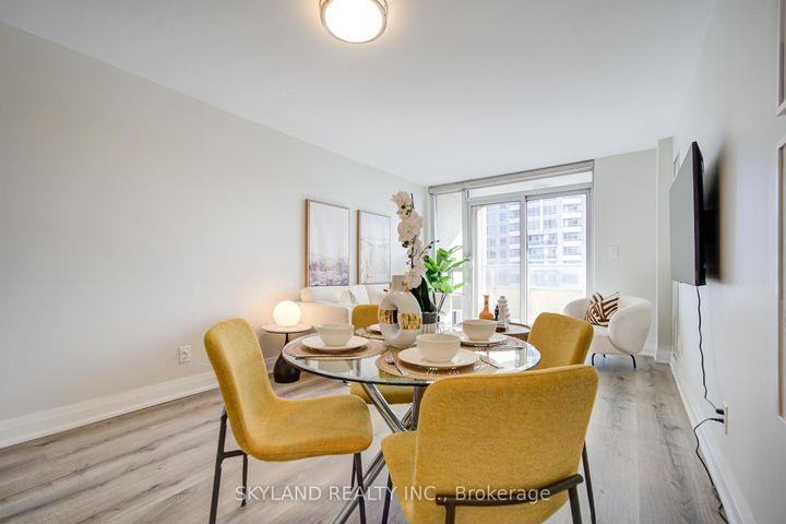 Photo 6 at 1511 - 8 Rean Drive, Bayview Village, Toronto