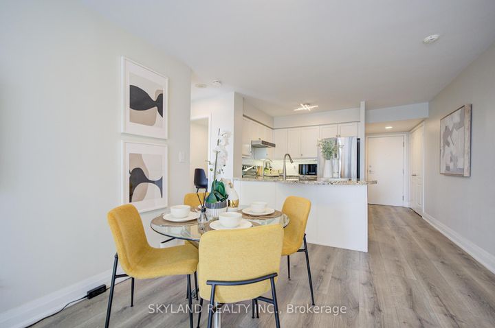 Photo 7 at 1511 - 8 Rean Drive, Bayview Village, Toronto