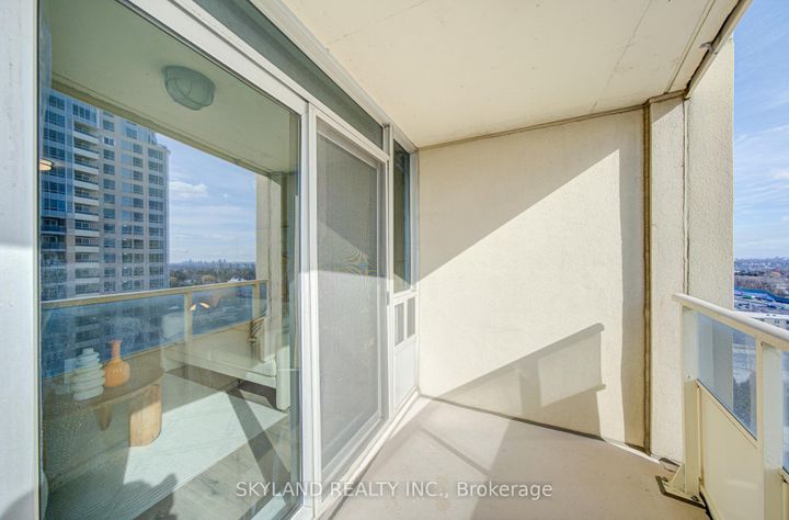 Photo 22 at 1511 - 8 Rean Drive, Bayview Village, Toronto