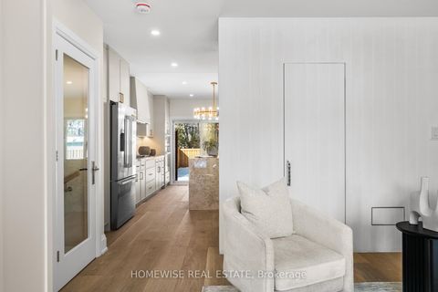 Photo 3 at 306 Manor Road E, Mount Pleasant East, Toronto