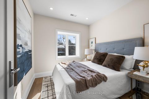 Photo 24 at 306 Manor Road E, Mount Pleasant East, Toronto