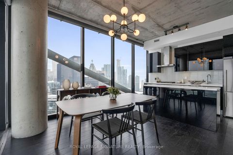 Photo 5 at 4002 - 224 King Street W, Waterfront Communities C1, Toronto