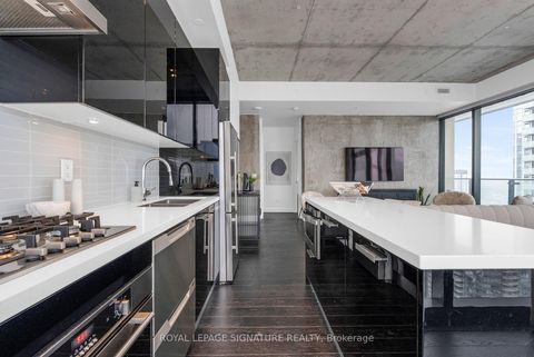 Photo 8 at 4002 - 224 King Street W, Waterfront Communities C1, Toronto